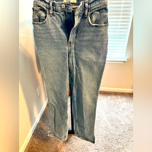 Abercrombie 90’s Straight Ultra High Rise